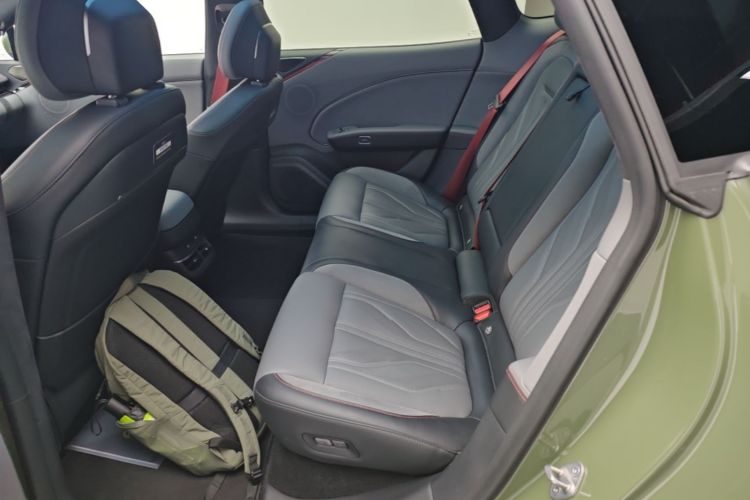 Used Zeekr 007GT 2025 Long-Range Rear-Wheel Drive Intelligent Driving Version 100 kWh Left Rear Seat