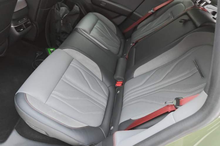 Used Zeekr 007GT 2025 Long-Range Rear-Wheel Drive Intelligent Driving Version 100 kWh Left Rear Seat