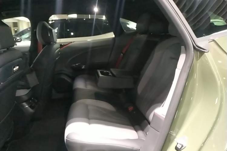 Used Zeekr 007GT 2025 Long-Range Rear-Wheel Drive Intelligent Driving Version 100 kWh Left Rear Seat