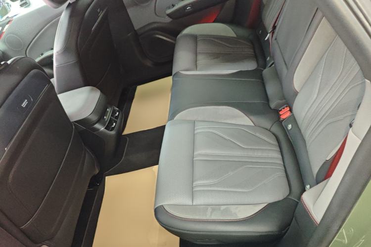 Used Zeekr 007GT 2025 Long-Range Rear-Wheel Drive Intelligent Driving Version 100 kWh Left Rear Seat