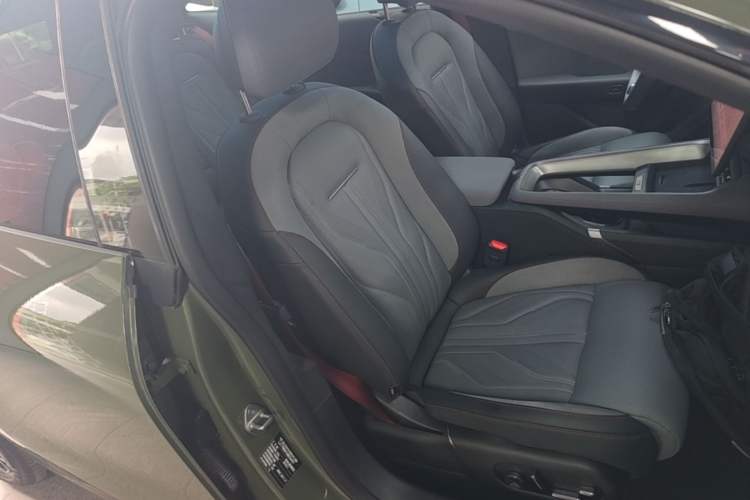 Used Zeekr 007GT 2025 Long-Range Rear-Wheel Drive Intelligent Driving Version 100 kWh Right Front Seat