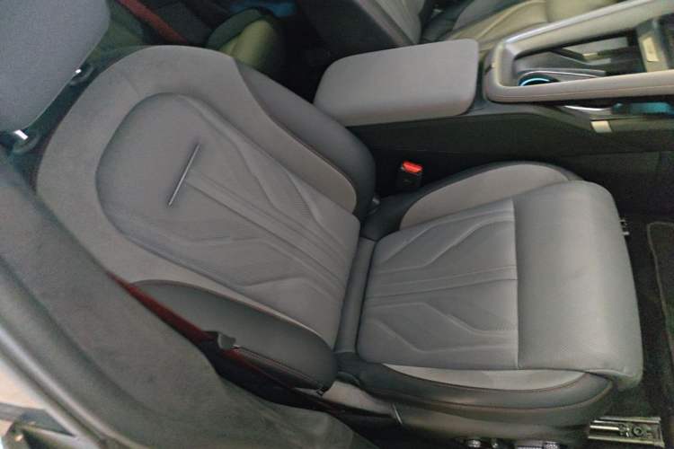 Used Zeekr 007GT 2025 Long-Range Rear-Wheel Drive Intelligent Driving Version 100 kWh Right Front Seat