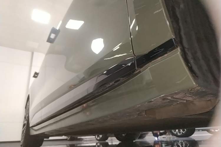Used Zeekr 007GT 2025 Long-Range Rear-Wheel Drive Intelligent Driving Version 100 kWh Right Side Sill