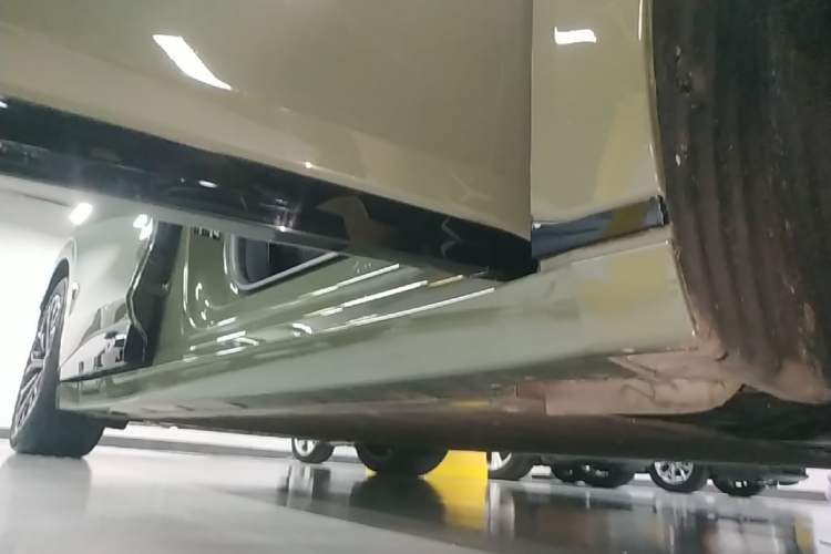 Used Zeekr 007GT 2025 Long-Range Rear-Wheel Drive Intelligent Driving Version 100 kWh Right Side Sill