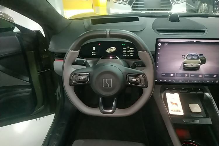 Used Zeekr 007GT 2025 Long-Range Rear-Wheel Drive Intelligent Driving Version 100 kWh Steering Wheel