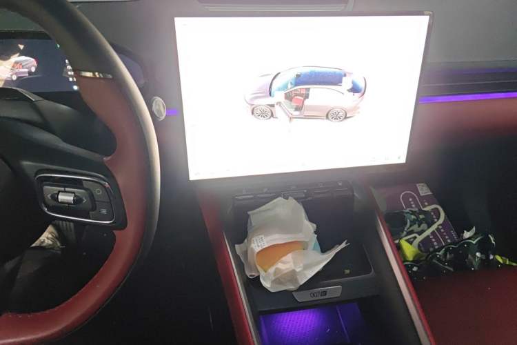 Used Zeekr 007GT 2025 Rear-Drive Intelligent Driving Version 75 kWh Audio And AC Panel