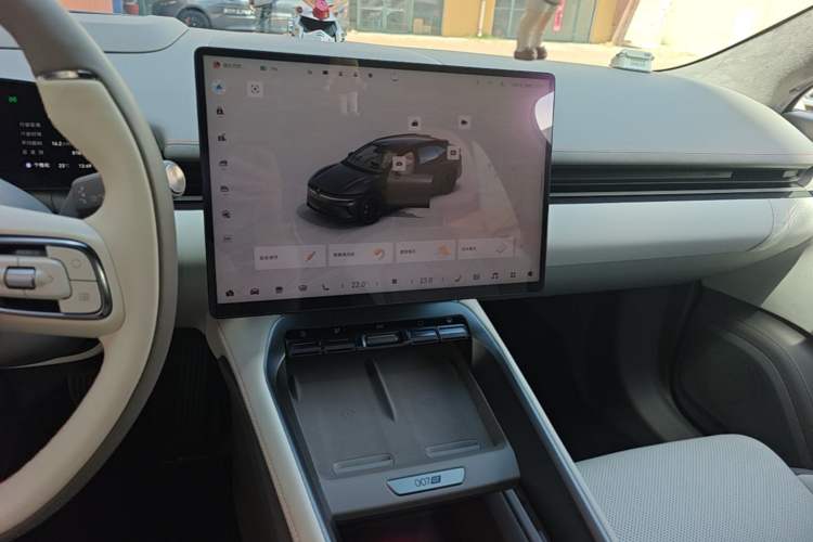 Used Zeekr 007GT 2025 Four-Wheel Drive Intelligent Driving Version 75 kWh Audio And AC Panel