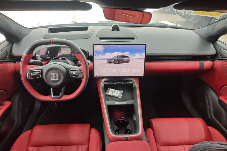Used Zeekr 007GT 2025 Rear-Drive Intelligent Driving Version 75 kWh Center Console