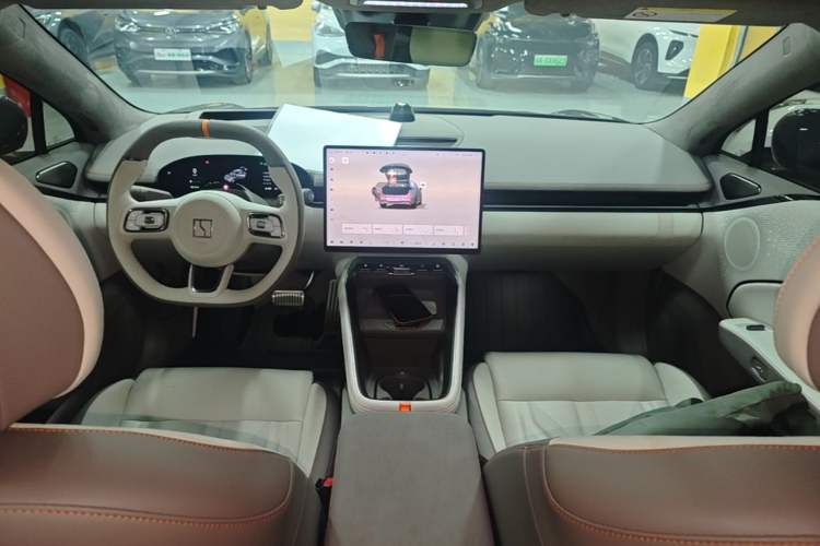 Used Zeekr 007GT 2025 Rear-Drive Intelligent Driving Version 75 kWh Center Console