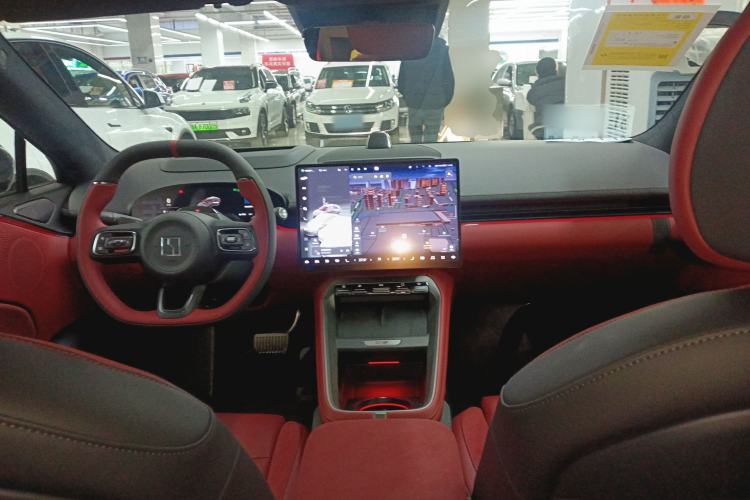 Used Zeekr 007GT 2025 Long-Range Rear-Wheel Drive Intelligent Driving Version 100 kWh Center Console