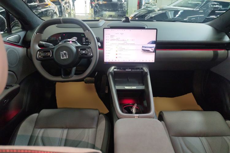 Used Zeekr 007GT 2025 Long-Range Rear-Wheel Drive Intelligent Driving Version 100 kWh Center Console