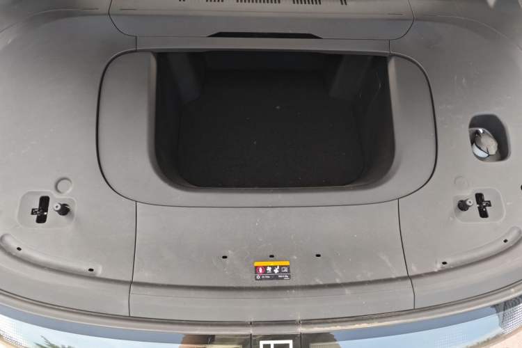 Used Zeekr 007GT 2025 Rear-Drive Intelligent Driving Version 75 kWh Engine Bay