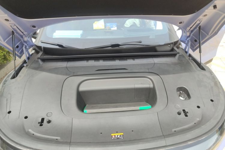 Used Zeekr 007GT 2025 Four-Wheel Drive Intelligent Driving Version 75 kWh Engine Bay