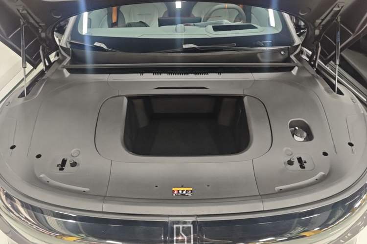Used Zeekr 007GT 2025 Rear-Drive Intelligent Driving Version 75 kWh Engine Bay