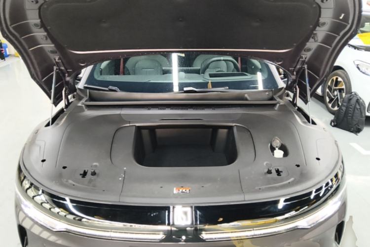 Used Zeekr 007GT 2025 Long-Range Rear-Wheel Drive Intelligent Driving Version 100 kWh Engine Bay