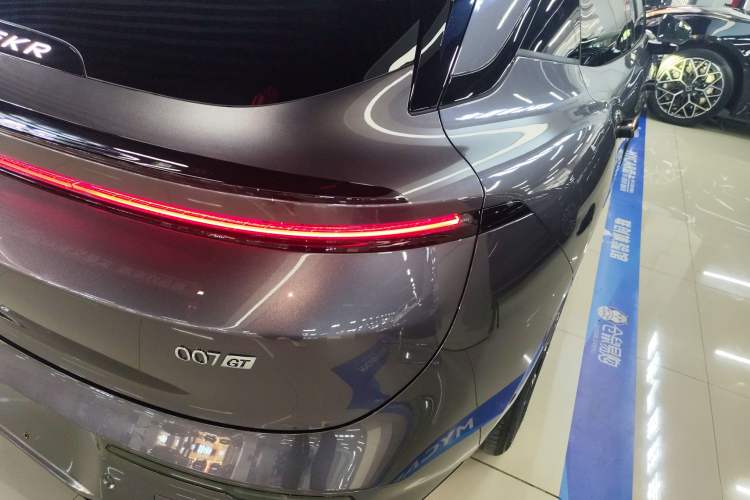 Used Zeekr 007GT 2025 Long-Range Rear-Wheel Drive Intelligent Driving Version 100 kWh Exterior 3