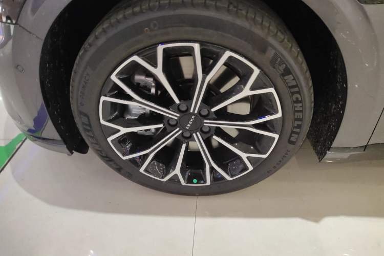 Used Zeekr 007GT 2025 Rear-Drive Intelligent Driving Version 75 kWh Exterior 4