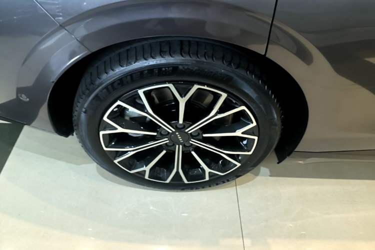 Used Zeekr 007GT 2025 Long-Range Rear-Wheel Drive Intelligent Driving Version 100 kWh Exterior 5