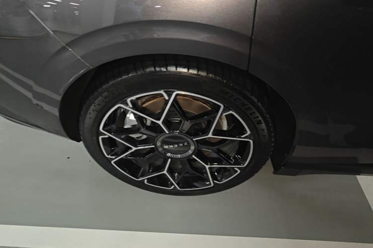 Used Zeekr 007GT 2025 Long-Range Rear-Wheel Drive Intelligent Driving Version 100 kWh Exterior 5