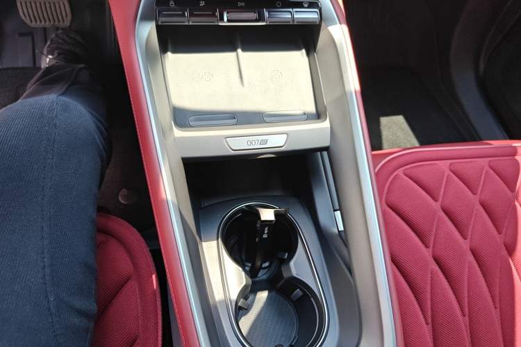 Used Zeekr 007GT 2025 Rear-Drive Intelligent Driving Version 75 kWh Gear Lever