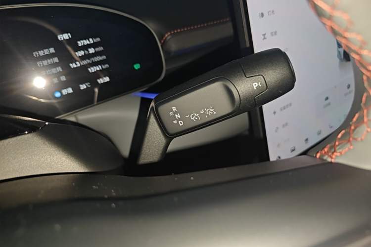Used Zeekr 007GT 2025 Long-Range Rear-Wheel Drive Intelligent Driving Version 100 kWh Gear Lever