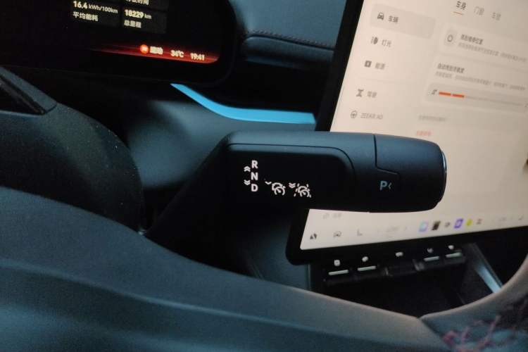 Used Zeekr 007GT 2025 Rear-Drive Intelligent Driving Version 75 kWh Gear Lever