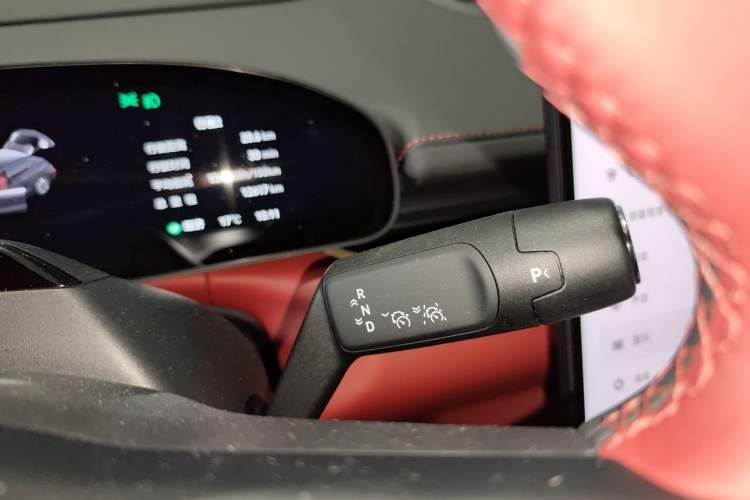 Used Zeekr 007GT 2025 Long-Range Rear-Wheel Drive Intelligent Driving Version 100 kWh Gear Lever