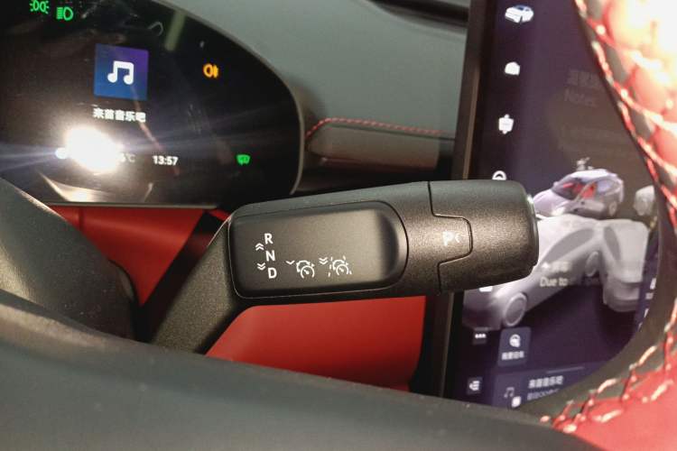 Used Zeekr 007GT 2025 Long-Range Rear-Wheel Drive Intelligent Driving Version 100 kWh Gear Lever