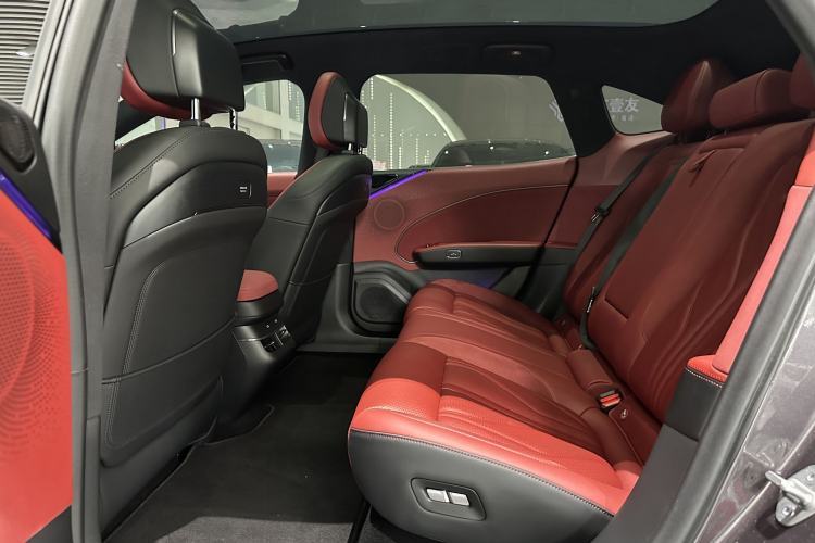 Used Zeekr 007GT 2025 Rear-Drive Intelligent Driving Version 75 kWh Interior 2