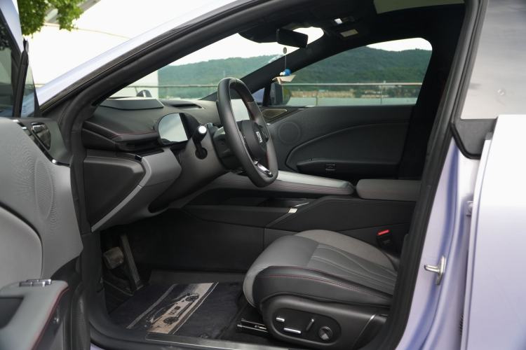 Used Zeekr 007GT 2025 Rear-Drive Intelligent Driving Version 75 kWh Interior 2