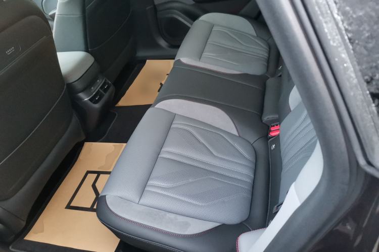 Used Zeekr 007GT 2025 Rear-Drive Intelligent Driving Version 75 kWh Interior 4
