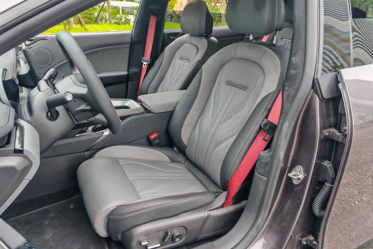 Used Zeekr 007GT 2025 Rear-Drive Intelligent Driving Version 75 kWh Left Front Seat