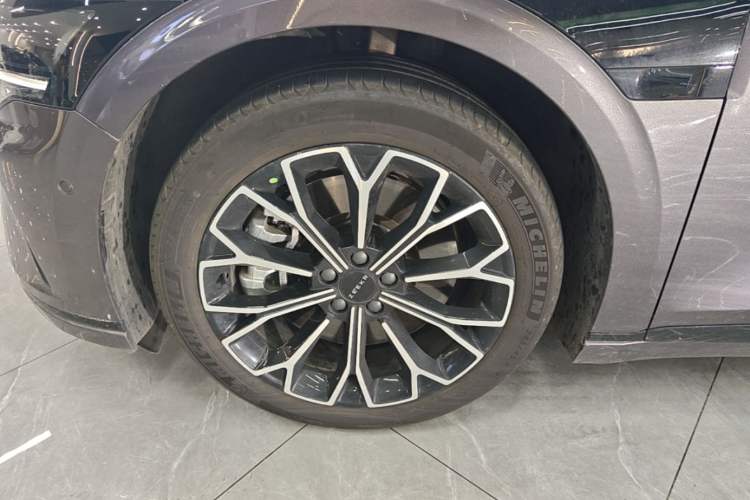Used Zeekr 007GT 2025 Rear-Drive Intelligent Driving Version 75 kWh Left Front Wheel Hub