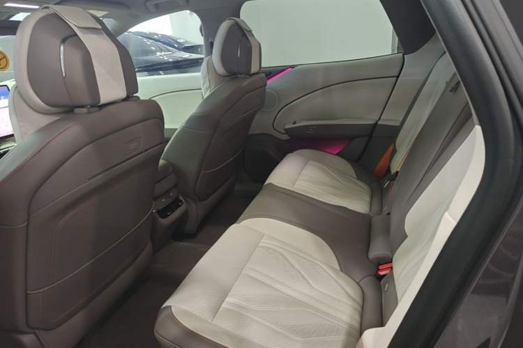 Used Zeekr 007GT 2025 Rear-Drive Intelligent Driving Version 75 kWh Left Rear Seat