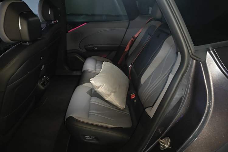 Used Zeekr 007GT 2025 Long-Range Rear-Wheel Drive Intelligent Driving Version 100 kWh Left Rear Seat