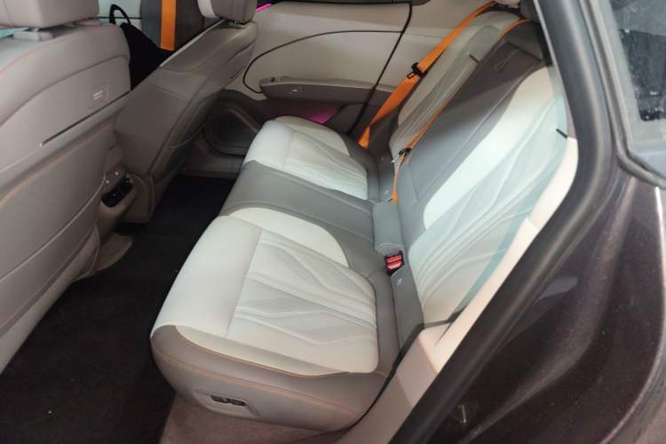 Used Zeekr 007GT 2025 Rear-Drive Intelligent Driving Version 75 kWh Left Rear Seat