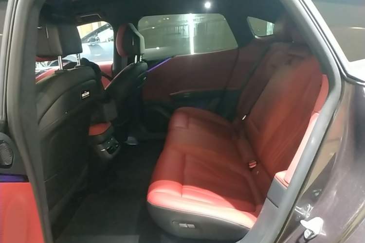 Used Zeekr 007GT 2025 Four-Wheel Drive Intelligent Driving Version 75 kWh Left Rear Seat