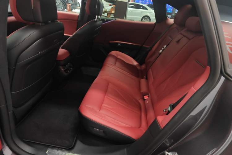 Used Zeekr 007GT 2025 Rear-Drive Intelligent Driving Version 75 kWh Left Rear Seat