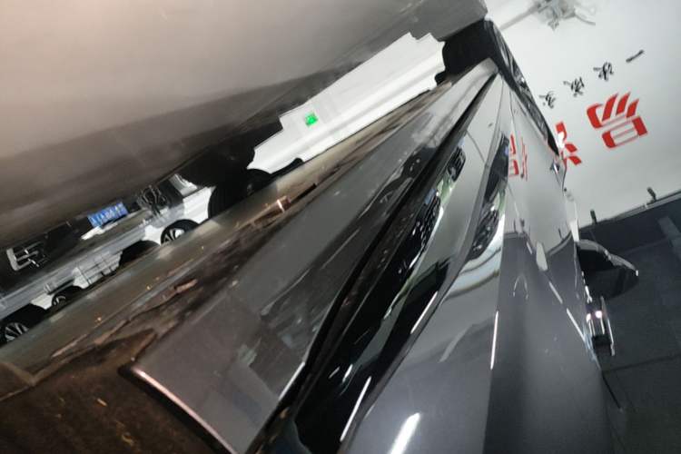 Used Zeekr 007GT 2025 Rear-Drive Intelligent Driving Version 75 kWh Left Side Sill
