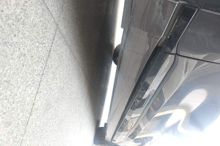 Used Zeekr 007GT 2025 Rear-Drive Intelligent Driving Version 75 kWh Left Side Sill