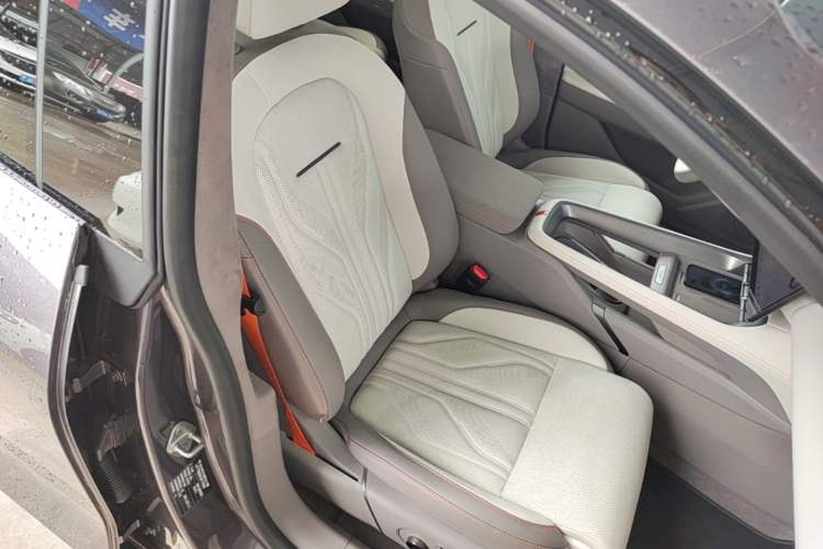 Used Zeekr 007GT 2025 Rear-Drive Intelligent Driving Version 75 kWh Right Front Seat