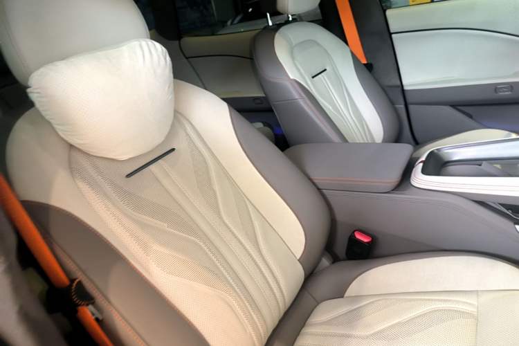 Used Zeekr 007GT 2025 Long-Range Rear-Wheel Drive Intelligent Driving Version 100 kWh Right Front Seat