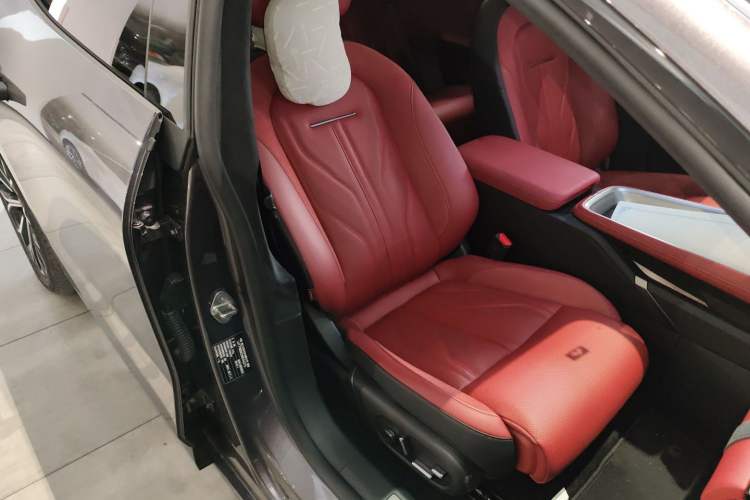 Used Zeekr 007GT 2025 Long-Range Rear-Wheel Drive Intelligent Driving Version 100 kWh Right Front Seat