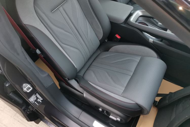 Used Zeekr 007GT 2025 Rear-Drive Intelligent Driving Version 75 kWh Right Front Seat