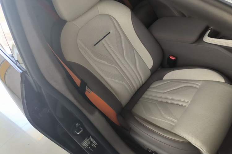 Used Zeekr 007GT 2025 Rear-Drive Intelligent Driving Version 75 kWh Right Front Seat