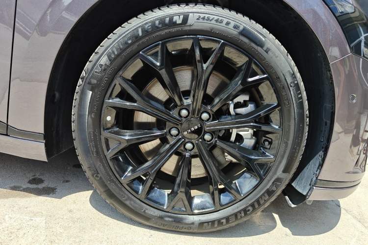 Used Zeekr 007GT 2025 Rear-Drive Intelligent Driving Version 75 kWh Right Front Wheel Hub