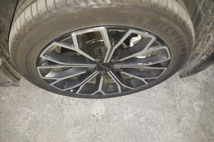 Used Zeekr 007GT 2025 Rear-Drive Intelligent Driving Version 75 kWh Right Front Wheel Hub