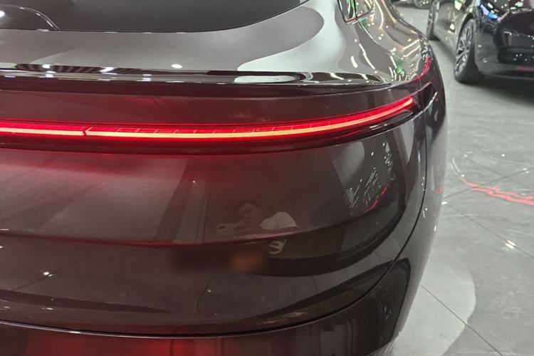 Used Zeekr 007GT 2025 Rear-Drive Intelligent Driving Version 75 kWh Right Rear Taillight