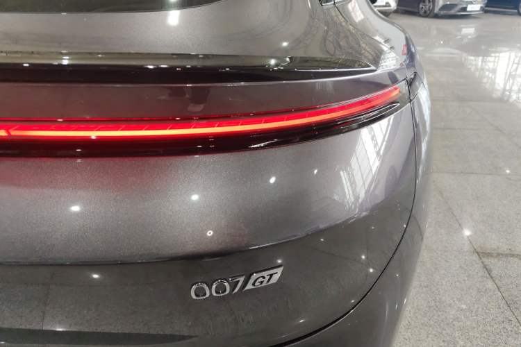 Used Zeekr 007GT 2025 Rear-Drive Intelligent Driving Version 75 kWh Right Rear Taillight