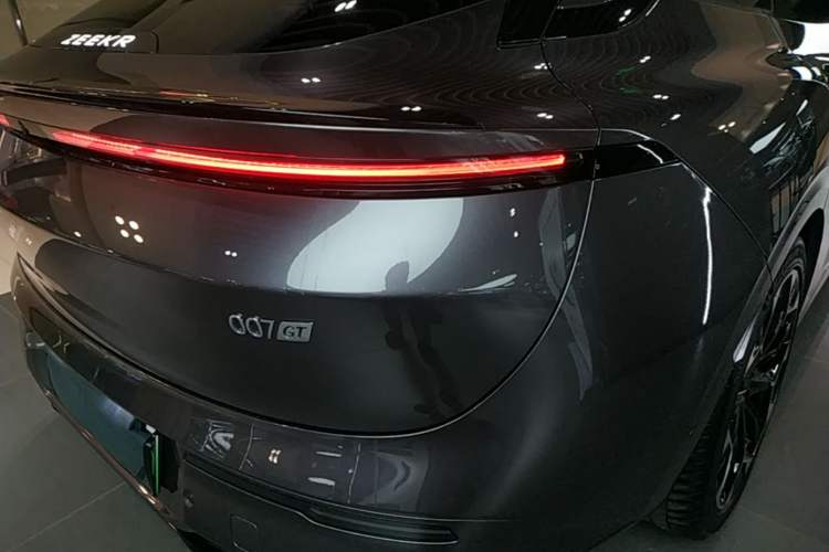 Used Zeekr 007GT 2025 Four-Wheel Drive Intelligent Driving Version 75 kWh Right Rear Taillight